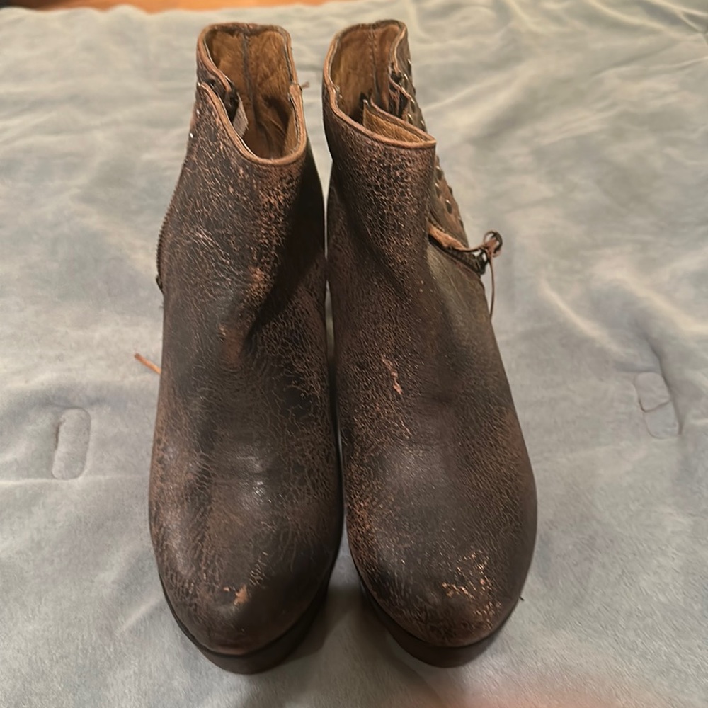 Ghent Bed Stu Cobbler Series Distressed Boots